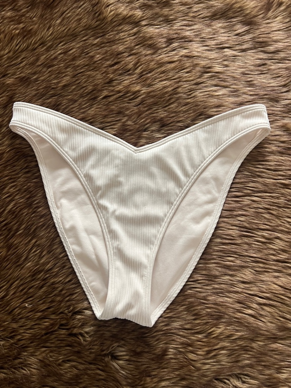 Hollister Cream Ribbed Bikini Bottom (New w/o tags)
